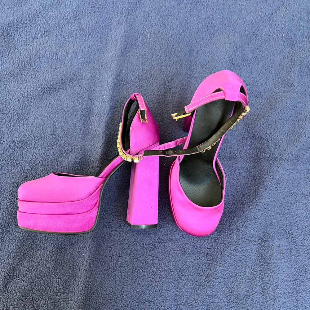 Sabrina carpenter platforms